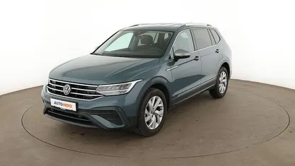 Gebraucht VW Tiguan Allspace Life 150 PS (110 kW) 2021 Blau SUV