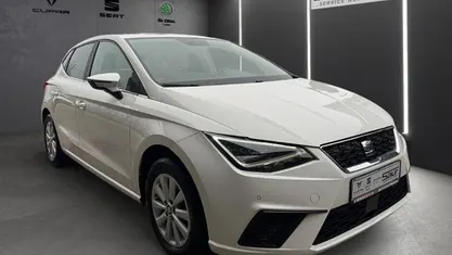 Weiss Gebraucht 2018 Seat Ibiza Style Kleinwagen | 10.380 €