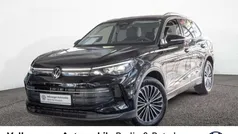 Deep black perleffekt Gebraucht 2024 VW Tiguan Life SUV | 34.333 € (Fairer Preis)