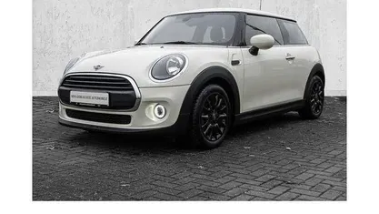 Weiß Gebraucht 2020 Mini ONE Kleinwagen | 16.890 € (Fairer Preis)