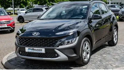 Gebraucht Hyundai Kona Trend 120 PS (88 kW) 2023 Schwarz SUV