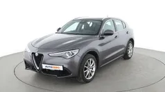 Grau Gebraucht 2019 Alfa Romeo Stelvio Lusso SUV | 26.590 € (Fairer Preis)