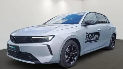 Kristall silber Gebraucht 2025 Opel Astra Edition Limousine | 25.996 € (Fairer Preis)