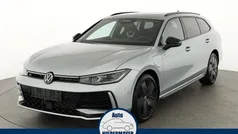 Gebraucht 2025 VW Passat R-line Kombi | 50.875 € (Fairer Preis)