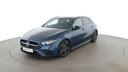 Gebraucht Mercedes A250 AMG line 224 PS (164 kW) 2020 Blau Limousine