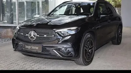 Gebraucht Mercedes GLC220 AMG 197 PS (144 kW) 2023 Obsidianschwarz SUV