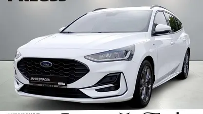 Weiß Gebraucht 2024 Ford Focus ST-Line X Limousine | 23.580 € (Fairer Preis)