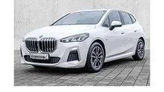 Weiß Gebraucht 2023 BMW 218 Active Tourer M Sport Van / Kleinbus | 28.995 € (Fairer Preis)