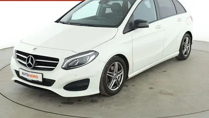 Gebraucht Mercedes B200 Urban 156 PS (114 kW) 2017 Weiß Van / Kleinbus