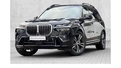 Schwarz Gebraucht 2025 BMW X7 M Sport SUV | 89.880 € (Superpreis)