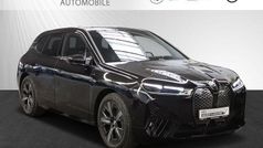 Saphirschwarz Gebraucht 2022 BMW iX Sport Line SUV | 65.900 € (Fairer Preis)