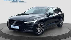 Onyx black (schwarz) Gebraucht 2024 Volvo V60 Plus Kombi | 36.960 € (Fairer Preis)