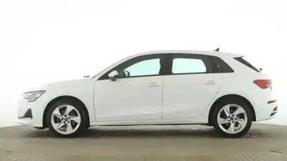Second-hand Audi A3 Advanced 116 CP (85 kW) 2025 Berlinǎ