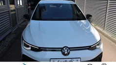 Weiss Gebraucht 2022 VW Golf VIII Style Limousine | 31.850 € (Fairer Preis)