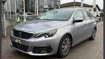 Gebraucht Peugeot 308 SW Allure 129 PS (94 kW) 2021 Kombi
