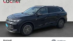 Deep black perleffekt Gebraucht 2024 VW Tiguan Elegance SUV | 37.290 € (Fairer Preis)
