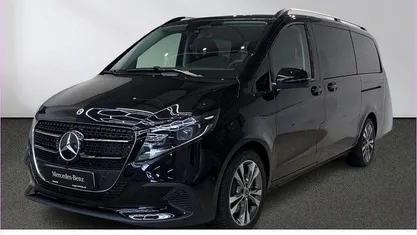Gebraucht Mercedes V250 Style 190 PS (139 kW) 2026 Schwarz Van / Kleinbus