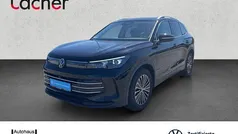 Schwarz Gebraucht 2024 VW Tiguan Elegance SUV | 37.190 € (Fairer Preis)
