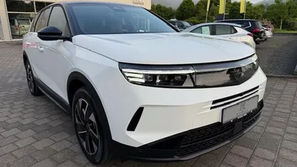 Lack weiss banquise/typ aussen Neu 2025 Opel Grandland X SUV | 34.900 € (Fairer Preis)