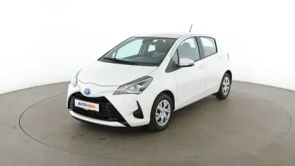 Gebraucht Toyota Yaris Hybrid Business Edition 61 PS (44 kW) 2019 Weiß Limousine