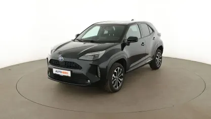 Gebraucht Toyota Yaris Cross Team 111 PS (81 kW) 2023 Schwarz SUV