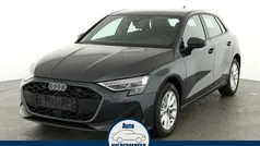 Mythos schwarz metallic Neu 2025 Audi A3 Sportback Ambiente Limousine | 34.495 € (Superpreis)
