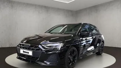 Mythosschwarz metallic Gebraucht 2025 Audi A3 S-Line Limousine | 41.700 € (Fairer Preis)