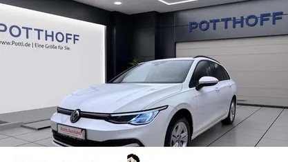 Gebraucht 2023 VW Golf VIII Life Kombi | 19.977 € (Fairer Preis)