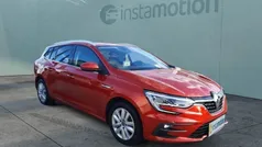 Rot Gebraucht 2022 Renault Mégane IV Intens Van / Kleinbus | 22.780 € (Fairer Preis)