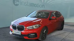 Rot Gebraucht 2022 BMW 116 Sport Line Kleinwagen | 18.499 € (Guter Preis)