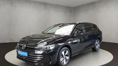 Gebraucht 2024 VW Passat Elegance Kombi | 47.700 € (Fairer Preis)
