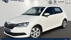 Weiß Gebraucht 2021 Skoda Fabia Active Limousine | 13.599 € (Fairer Preis)