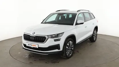 Weiß Gebraucht 2022 Skoda Kodiaq Tour SUV | 31.900 € (Fairer Preis)