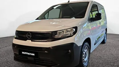Kaolin weiß Gebraucht 2024 Opel Combo Van / Kleinbus | 18.900 € (Fairer Preis)