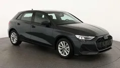 Manhattan grau metallic Neu 2025 Audi A3 Sportback Limousine | 32.045 € (Superpreis)