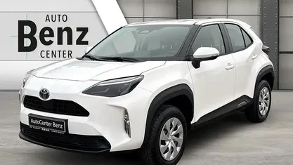 Neu Toyota Yaris Cross Business Edition 116 PS (85 kW) 2025 Weiß SUV