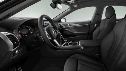 Gebraucht BMW M850 M Sport 530 PS (389 kW) 2023 Mineralweiss metallic Coupé