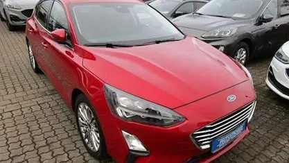 Rot Gebraucht 2021 Ford Focus Titanium X Limousine | 18.890 € (Fairer Preis)