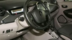 Weiß Gebraucht 2017 Renault Zoe Intens Kleinwagen | 6.990 € (Fairer Preis)