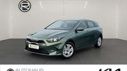 Grün Neu 2025 Kia Ceed Vision Kleinwagen | 21.990 € (Fairer Preis)