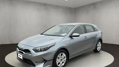 Nowe Kia Ceed 140 KM (102 kW) 2026 Srebrny Hatchback
