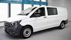 Weiß Gebraucht 2021 Mercedes Vito Van / Kleinbus | 34.630 € (Fairer Preis)