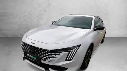 Weiß Gebraucht 2024 Peugeot 508 SW Allure Kombi | 21.880 € (Guter Preis)