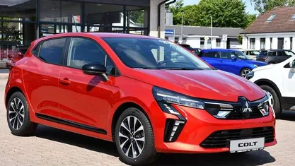 Rot Neu 2025 Mitsubishi Colt Plus Limousine | 19.990 € (Fairer Preis)