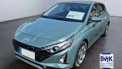 Neu Hyundai i20 90 PS (66 kW) 2025 Waehlbar Kleinwagen