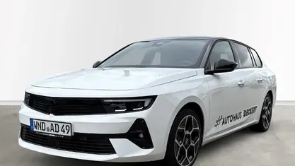 Weiß Gebraucht 2025 Opel Astra Kombi | 27.990 € (Guter Preis)