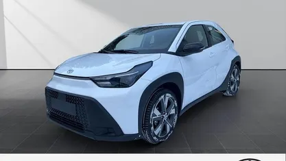 Gebraucht 2025 Toyota Aygo X Active SUV | 20.989 € (Guter Preis)