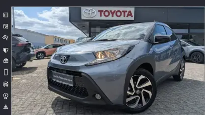 Gebraucht Toyota Aygo X Basis 72 PS (52 kW) 2025 Celestite grey metallic/ dach SUV