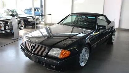 Blauschwarz metallic (metallic) Gebraucht 1991 Mercedes SL500 AMG Cabrio | 33.900 €