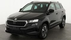 Black magic perleffekt Neu 2025 Skoda Karoq Selection SUV | 32.945 € (Fairer Preis)